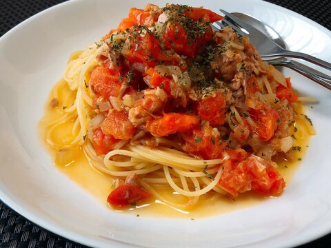 家庭でイタリアン！フレッシュトマトとツナのパスタ